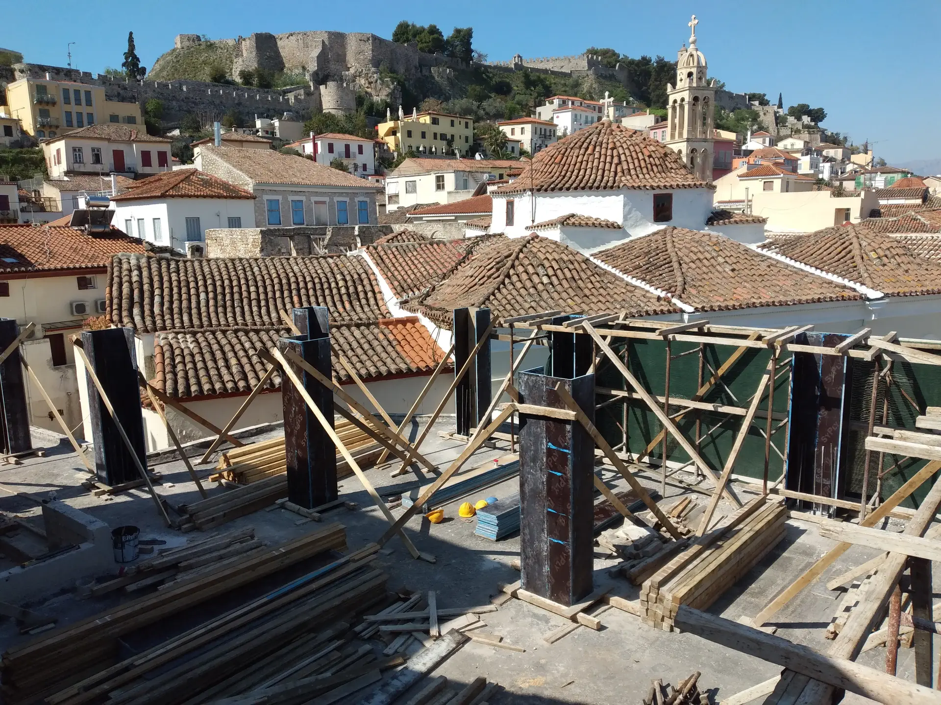Καθ’ ύψος προσθήκη σε υφιστάμενο κτίριο